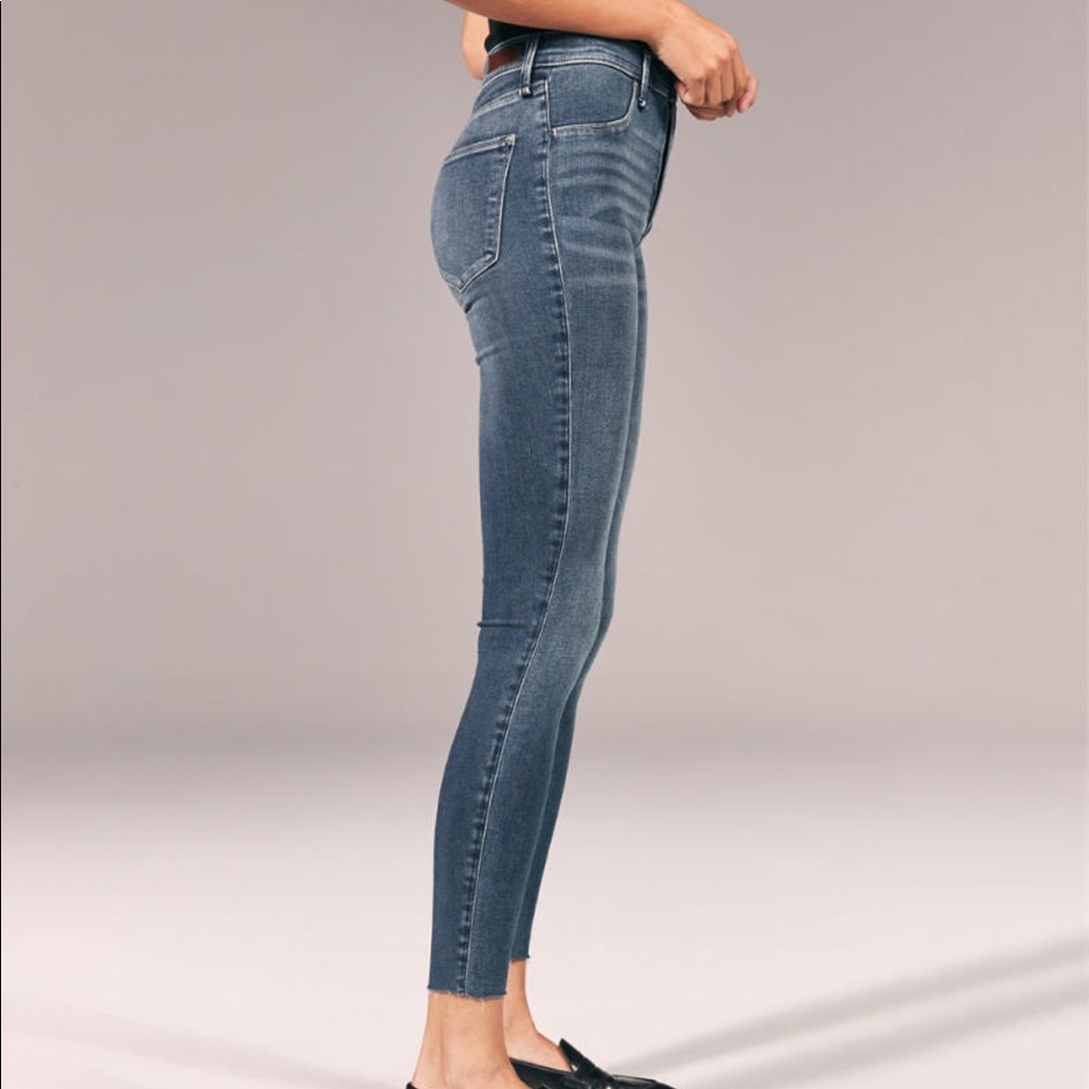 A&F Simone High Rise Jean Legging - Picture 6 of 8